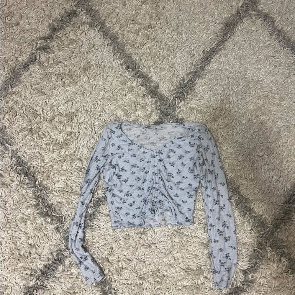 Hollister floral crop shirt size small